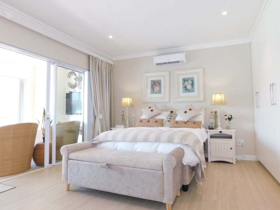 4 Bedroom Property for Sale in Harbour Island Western Cape